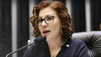 Zambelli pede Pix para pagar multas após condenações: 