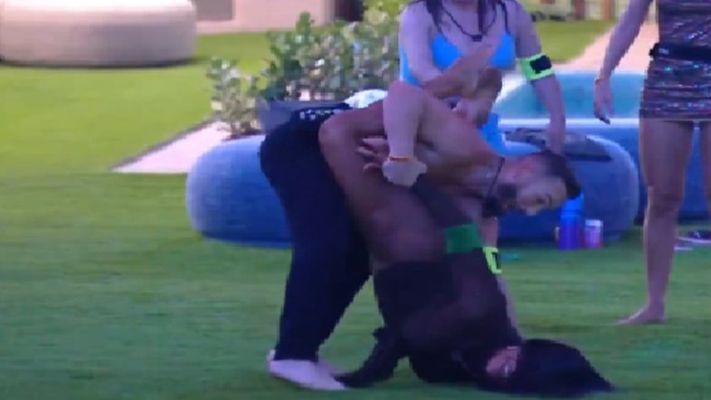 Momento aconteceu na madrugada desta quinta-feira, 16