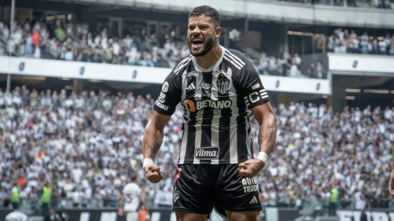 Hulk tem marcas impressionantes com a camisa do Atlético-MG