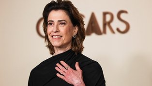 Fernanda Torres assume insegurança financeira e fala de consumo no RJ: ‘Falido'