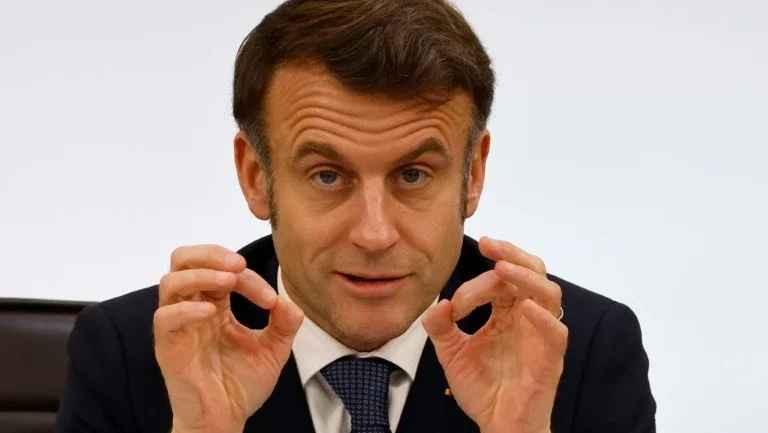 Macron alerta contra 