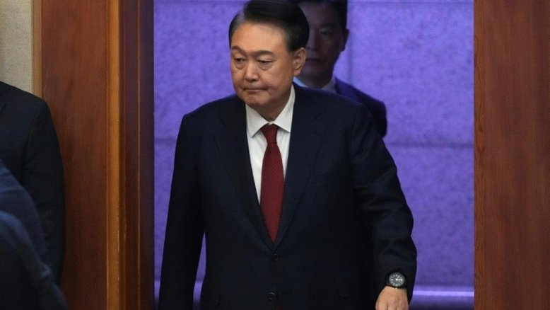 Presidente sul-coreano afastado culpa a oposição por sua fracassada lei marcial