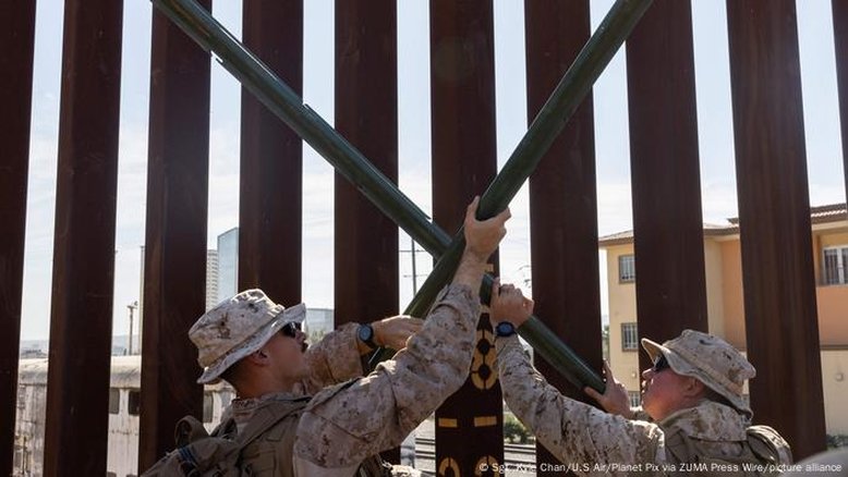 O que os decretos de Trump significam para os imigrantes