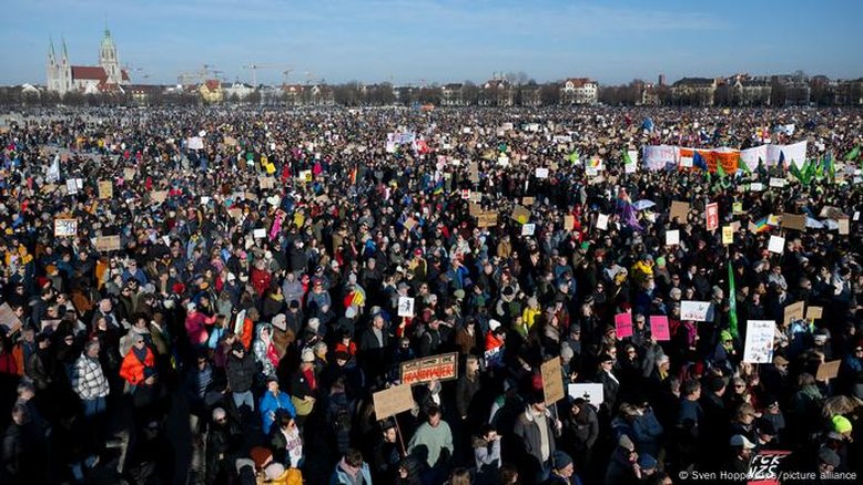 Protestos contra extremismo de direita mobilizam Alemanha