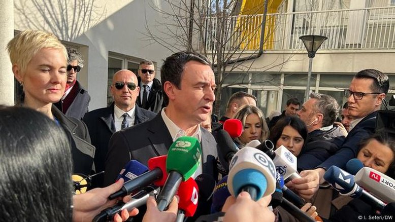 Kosovo vai às urnas em meio a tensão com a Sérvia