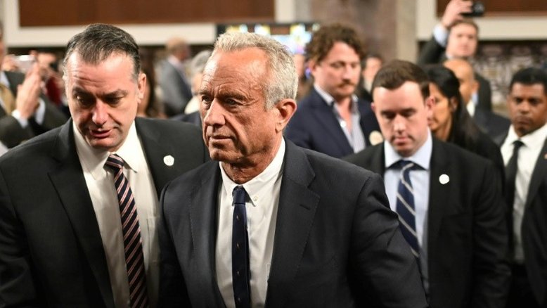 O antivacinas Robert F. Kennedy é confirmado como secretário de Saúde dos EUA