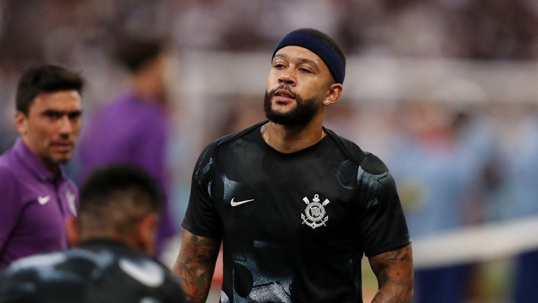 Corinthians confirma lesão no tornozelo e Memphis amplia lista de desfalques