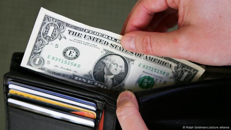Por que Trump pode tentar enfraquecer o dólar?