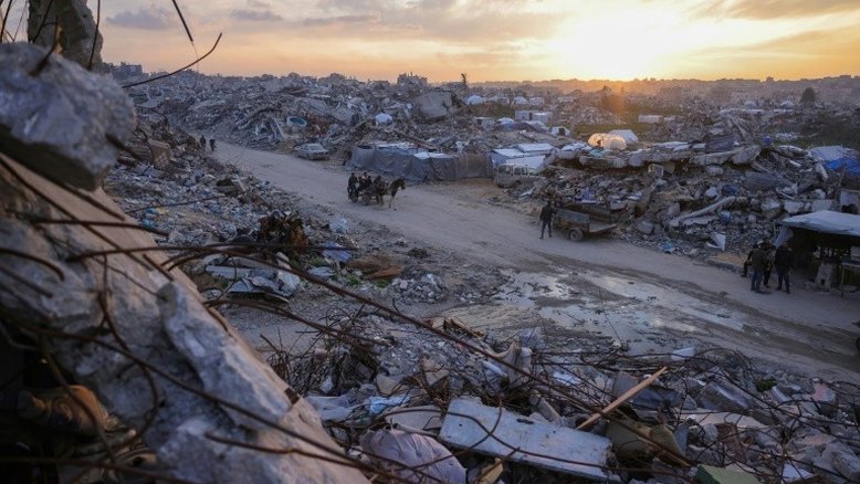 Defesa Civil de Gaza afirma que ataques isralenses deixaram 15 mortos