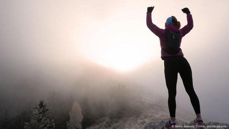 Mulheres de diferentes gerações sonham em desbravar o mundo