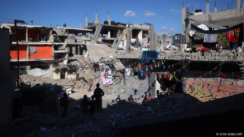 Hamas mostra reféns em vídeo para pressionar por fim da guerra em Gaza