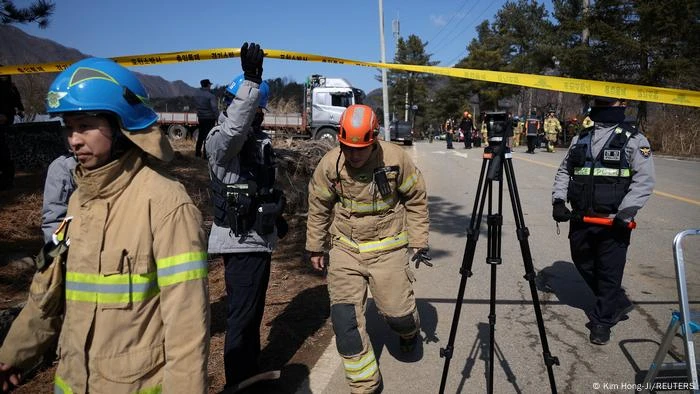 Caças sul-coreanos soltam bombas em área civil por engano