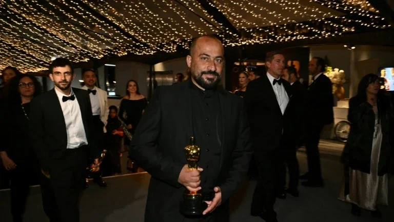 Polícia israelense prende e solta em seguida cineasta palestino ganhador do Oscar