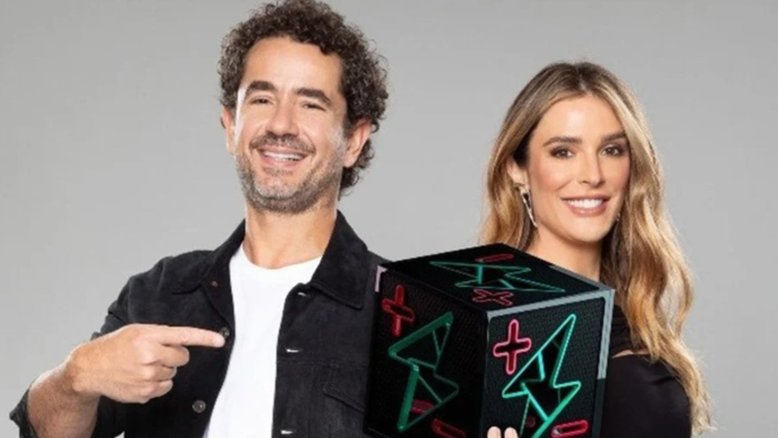 Felipe Andreoli e Rafa Brites - apresentadores da sétima edição do Power Couple Brasil