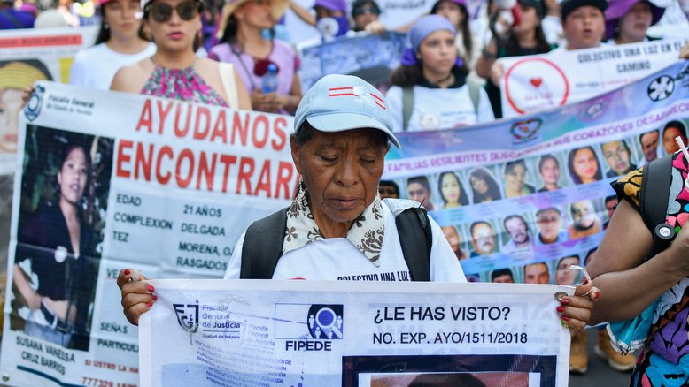 Mulheres em manifestação em que pedem o paradeiro dos desaparecidos no México