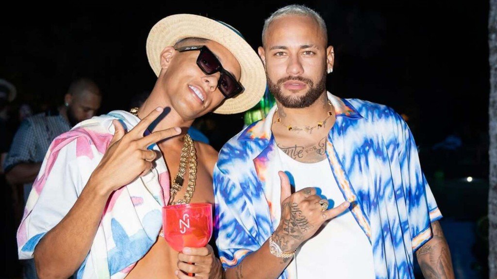 Saiba quem é Buzeira, influencer que arrecadou mais de R$ 10 mi em festa de casamento 2 Saiba quem é Buzeira, influencer que arrecadou mais de R$ 10 mi em festa de casamento