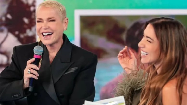 Xuxa participa do programa Silvio Santos do SBT