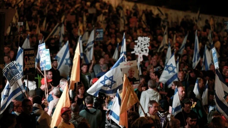 Israel aprova lei controversa sobre nomeação de juízes
