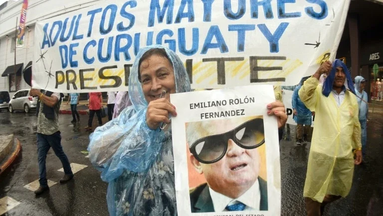 Começam protestos contra o governo de Peña no Paraguai
