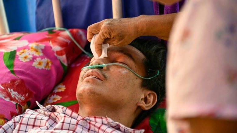 Professor soterrado por terremoto em Mianmar bebeu urina para sobreviver