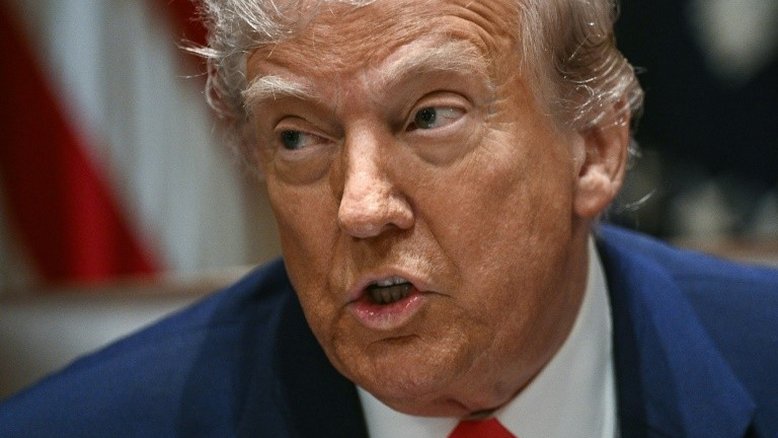 Trump pede que Rússia 'se mexa'; enviado americano se reúne com Putin