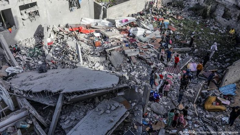 Israel amplia ofensiva em Gaza para tomar "grandes áreas"