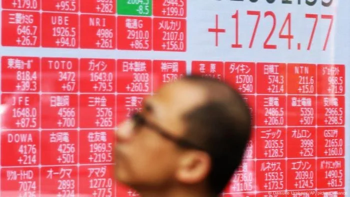 China e UE retaliam EUA com tarifas e escalam guerra comercial