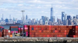PIB dos EUA recua 0,3% em meio à guerra tarifária de Trump