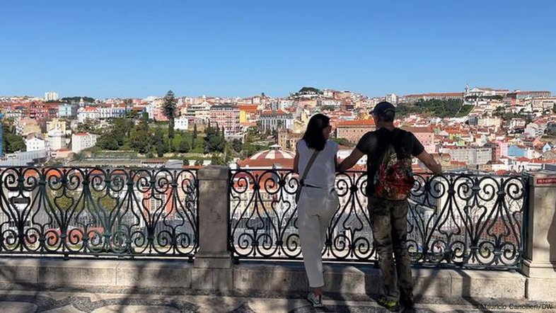 "Volta para sua terra": o cotidiano de intolerância contra brasileiros em Portugal