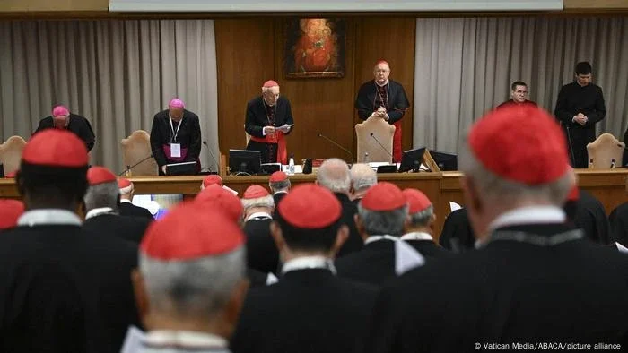 Conclave para eleger sucessor de Francisco começa em 7 de maio