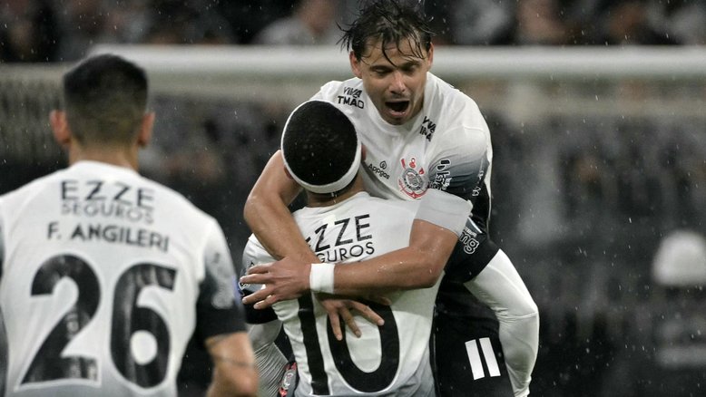NELSON ALMEIDA / AFP