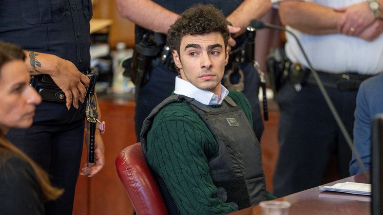 Steven HIRSCH / POOL / AFP
