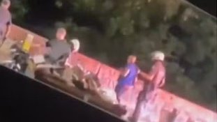 PM que jogou homem de ponte em SP é indiciado por tentativa de homicídio