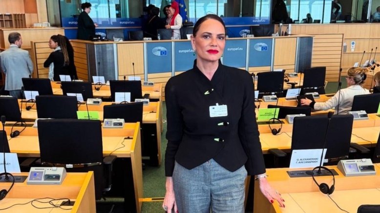 A viagem de Luiza Brunet à Europa para falar de direitos das mulheres