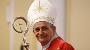 Bicicleteiro e progressista: conheça o cardeal cotado para ser o 'novo Francisco'