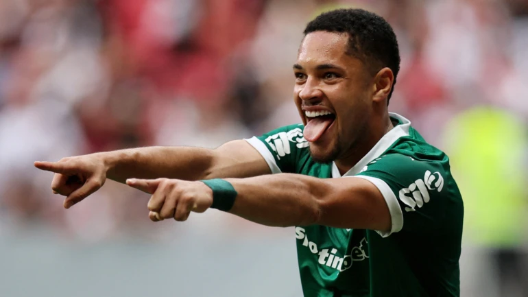 Vitor Roque