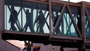 EUA oferecem US$ 1.000 para que imigrantes deixem o país voluntariamente