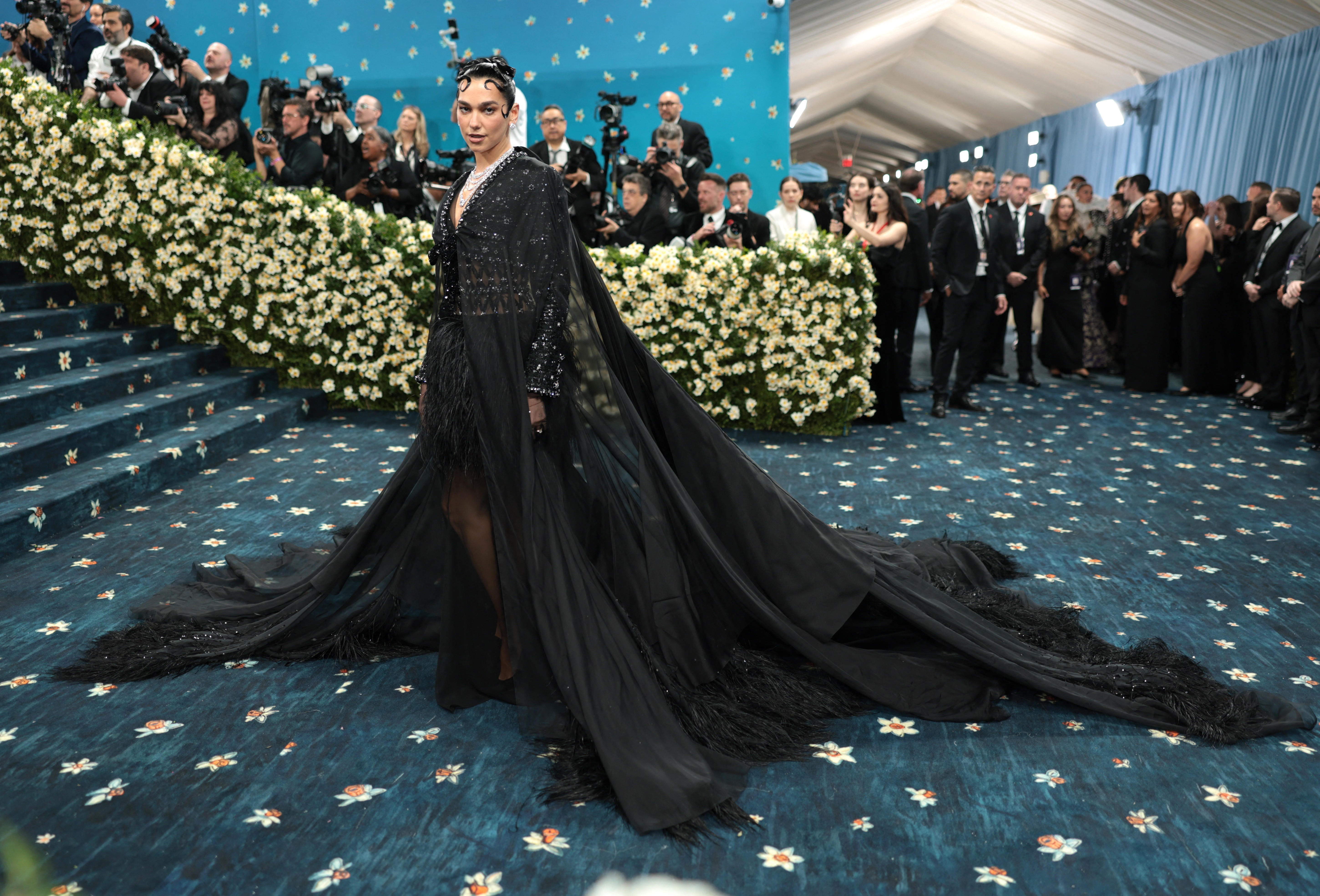 Met Gala 2025: veja os looks mais incríveis que passaram pelo tapete vermelho 3 Met Gala 2025: veja os looks mais incríveis que passaram pelo tapete vermelho