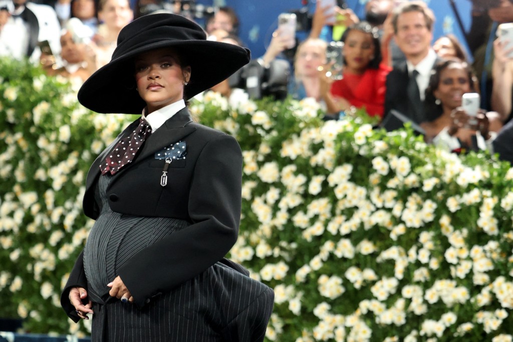 Met Gala 2025: veja os looks mais incríveis que passaram pelo tapete vermelho 25 Met Gala 2025: veja os looks mais incríveis que passaram pelo tapete vermelho