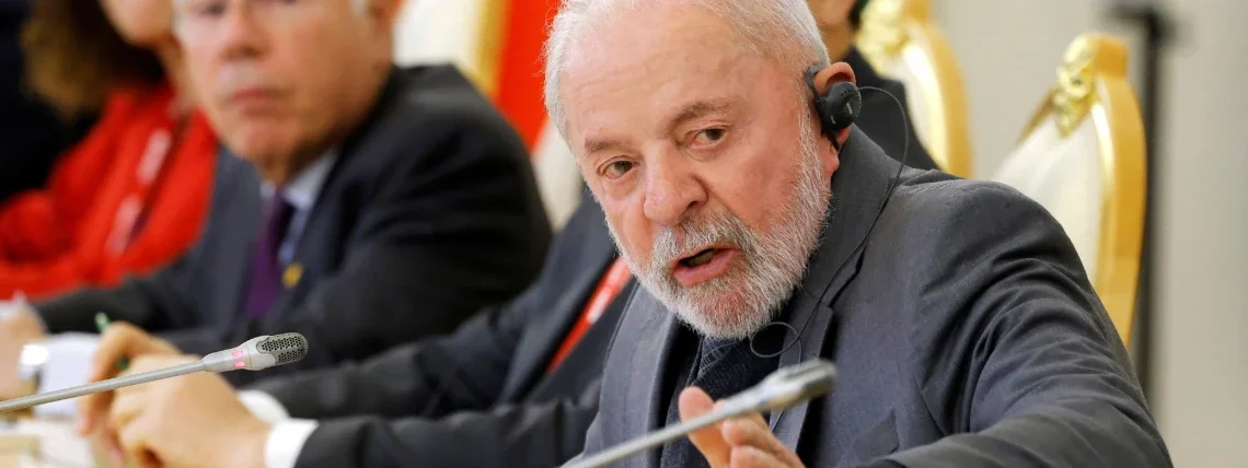 Lula durante reunião com Putin em Moscou