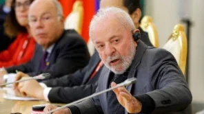 Lula durante reunião com Putin em Moscou