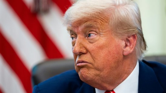 Trump diz que duplicará tarifas a aço e alumínio para 50%