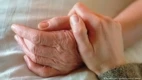 Doulas do fim da vida: o trabalho de quem acompanha a morte
