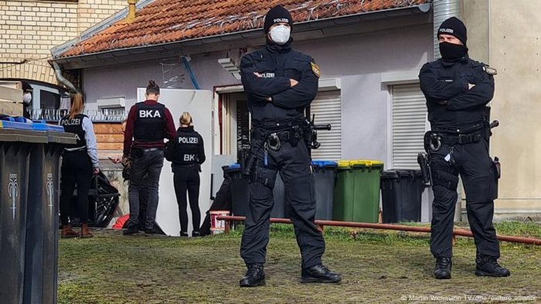 Crimes com motivação política atingem máxima histórica na Alemanha