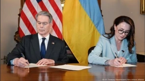 EUA e Ucrânia assinam acordo sobre exploração de minerais