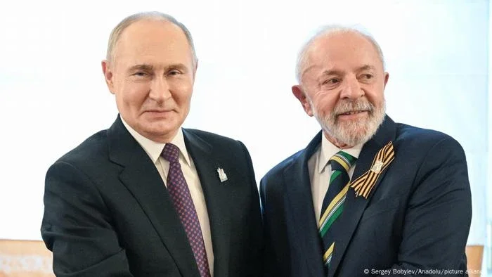 Em Moscou, Lula defende aproximação com Rússia e critica política tarifária de Trump