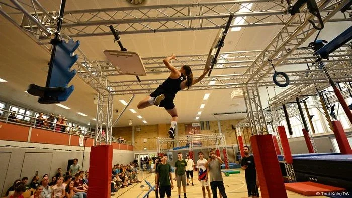 Esportes "ninja" conquistam a Alemanha