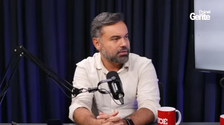 Jornalista e apresentador Alex Sampaio
