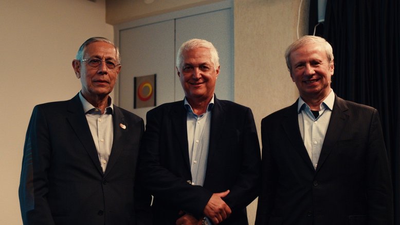 Da esquerda para direita, Horacidio Leal Barbosa Filho, presidente executivo da ABM; Marcelo Chara, presidente da Usiminas; e Sergio Leite, vice-presidente de Assuntos Estratégicos da Usiminas