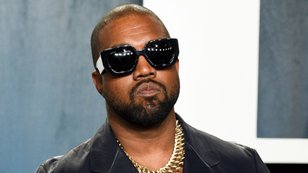Kanye West na Vanity Fair Oscar Party em 9 de fevereiro de 2020